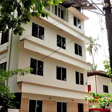 Ferienwohnung Fresh Up In Guruvayur Krishnendhu Residency Exterior foto