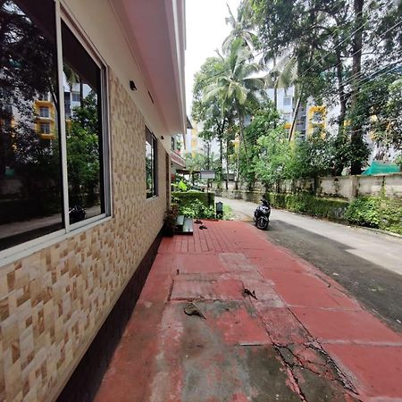 Ferienwohnung Fresh Up In Guruvayur Krishnendhu Residency Exterior foto